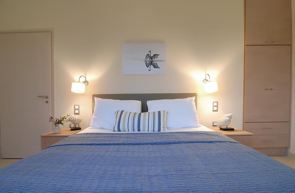 Mylos Apartments Gialova Chambre photo